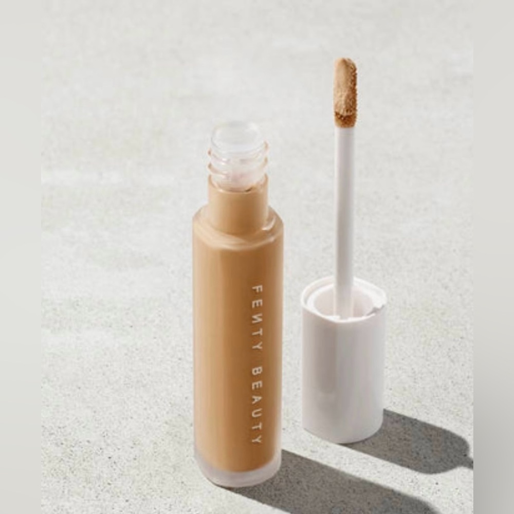 Fenty Beauty 350 Instant Retouch Liquid Concealer - Picture 4 of 7